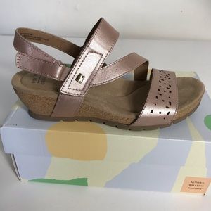 kendra khloe earth origins shoes